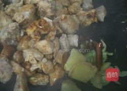 胡萝卜毛豆烧排骨的做法图解5