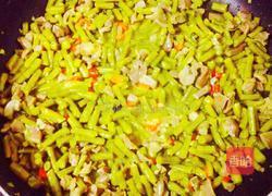 酸豆角炒鸡胗的做法图解7