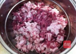 自制广式甜香肠的做法图解1