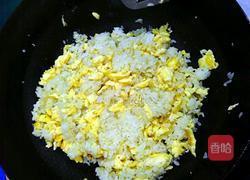 蛋炒饭的做法图解16