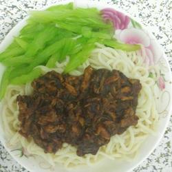 鸡蛋炸酱面的做法[图]