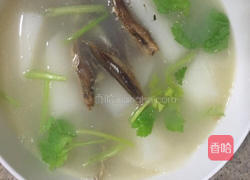 鱼干萝卜汤的做法图解4