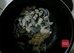 包菜炒鸡胸肉的做法图解2