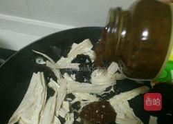 腐竹炒云耳的做法图解5