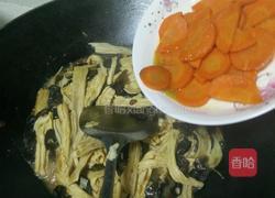 腐竹炒云耳的做法图解6