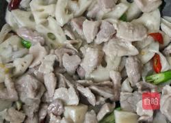 莲藕炒瘦肉的做法图解9