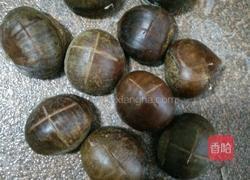 懒人厨艺一一电饭煲煮板栗的做法图解2