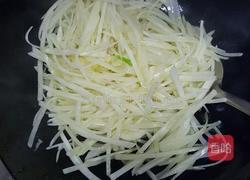清炒萝卜丝的做法图解3