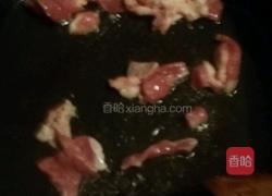 芹菜土豆木耳的做法图解3