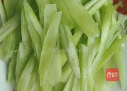 莴笋香干炒腊肉的做法图解1