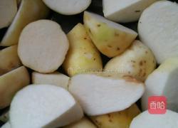 简易版粉蒸芋艿排骨的做法图解1