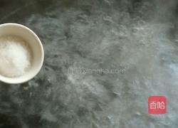 意大利面（鲜鱿墨鱼面）的做法图解3