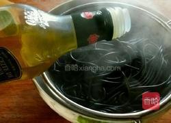 意大利面（鲜鱿墨鱼面）的做法图解5