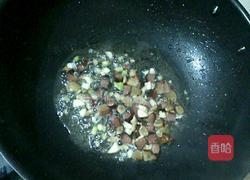 彩蔬腊味炒饭的做法图解9
