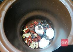 红枣桂圆鸡蛋汤的做法图解4