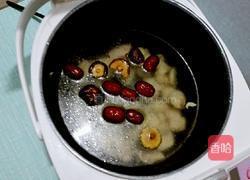 香菇红枣鸡腿汤的做法图解4