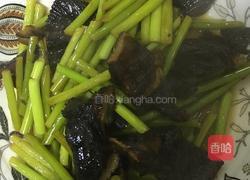 蒜苗炒腊肉的做法图解3