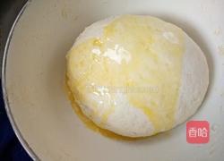 小兔子奶油面包的做法图解3