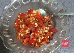 剁椒炒米粉的做法图解3