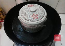 冰糖银耳炖雪梨的做法图解5