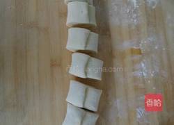 发面黑芝麻咸饼的做法图解5