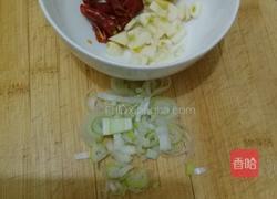 肉末扁豆丝的做法图解2