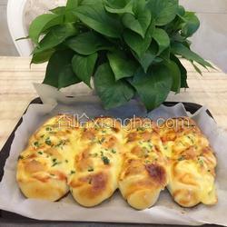 葱花芝士面包的做法 菜谱 香哈网 葱花芝士面包的做法 菜谱 香哈网