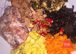 彩色糯米蛋的做法图解1