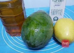 木瓜香梨奶昔的做法图解1