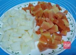 木瓜香梨奶昔的做法图解2