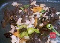 木耳炒肉的做法图解6