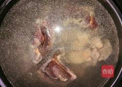 猪骨菜干汤的做法图解3