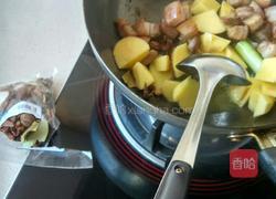 草菌酱油 红烧肉的做法图解2