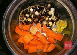 猪骨菜干汤的做法图解8