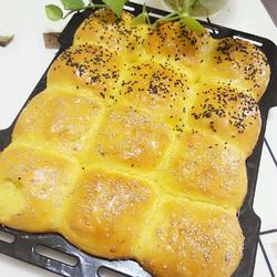 南瓜黄金餐包的做法[图]
