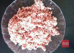 水煮肉圆的做法图解1