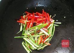 鸡蛋炒木耳的做法图解4