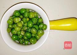 酸酸甜甜就是你——菠萝炒饭的做法图解4