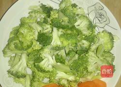 炝拌西兰花的做法图解1