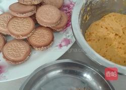 饼干夹心南瓜饼的做法图解3