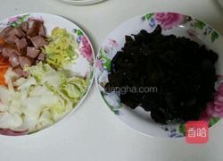 木耳白菜的做法图解1