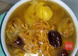 虫草花板栗炖鸡的做法图解3