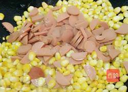 玉米炒火腿的做法图解4