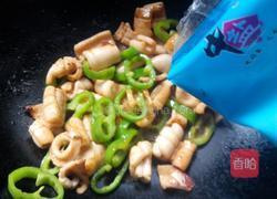 鱿鱼炒尖椒的做法图解7