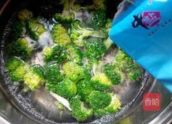 杏鲍菇炒西兰花的做法图解4