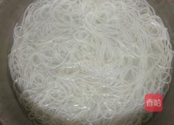 肉丝炒粉的做法图解2