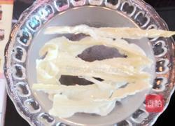 腐竹木耳炒西芹的做法图解3