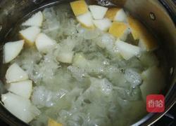 冰糖银耳炖雪梨的做法图解5