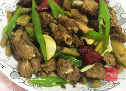 酸豆角炒鸭肉的做法图解8