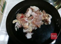 板栗鸡块的做法图解3